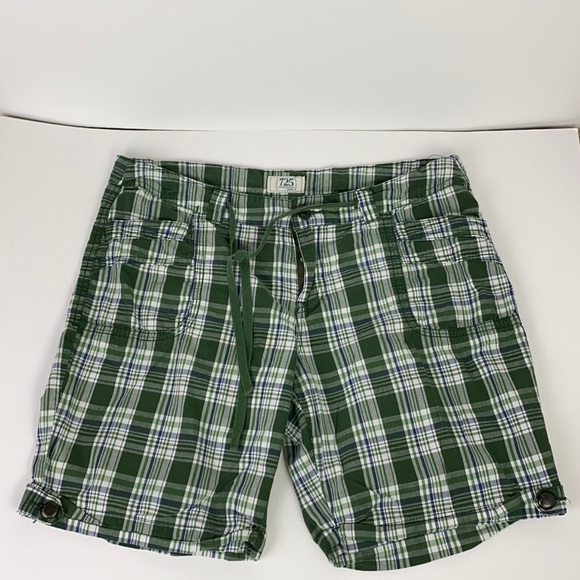 100% cotton plaid Green white Bermuda hiking shorts size 18 - Picture 1 of 16